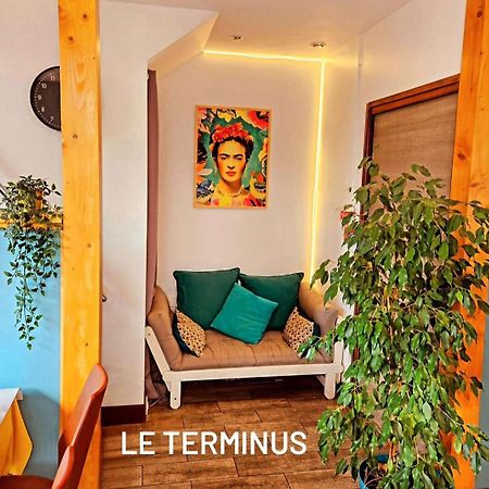 Hotel Le Terminus LʼArbresle Exterior foto